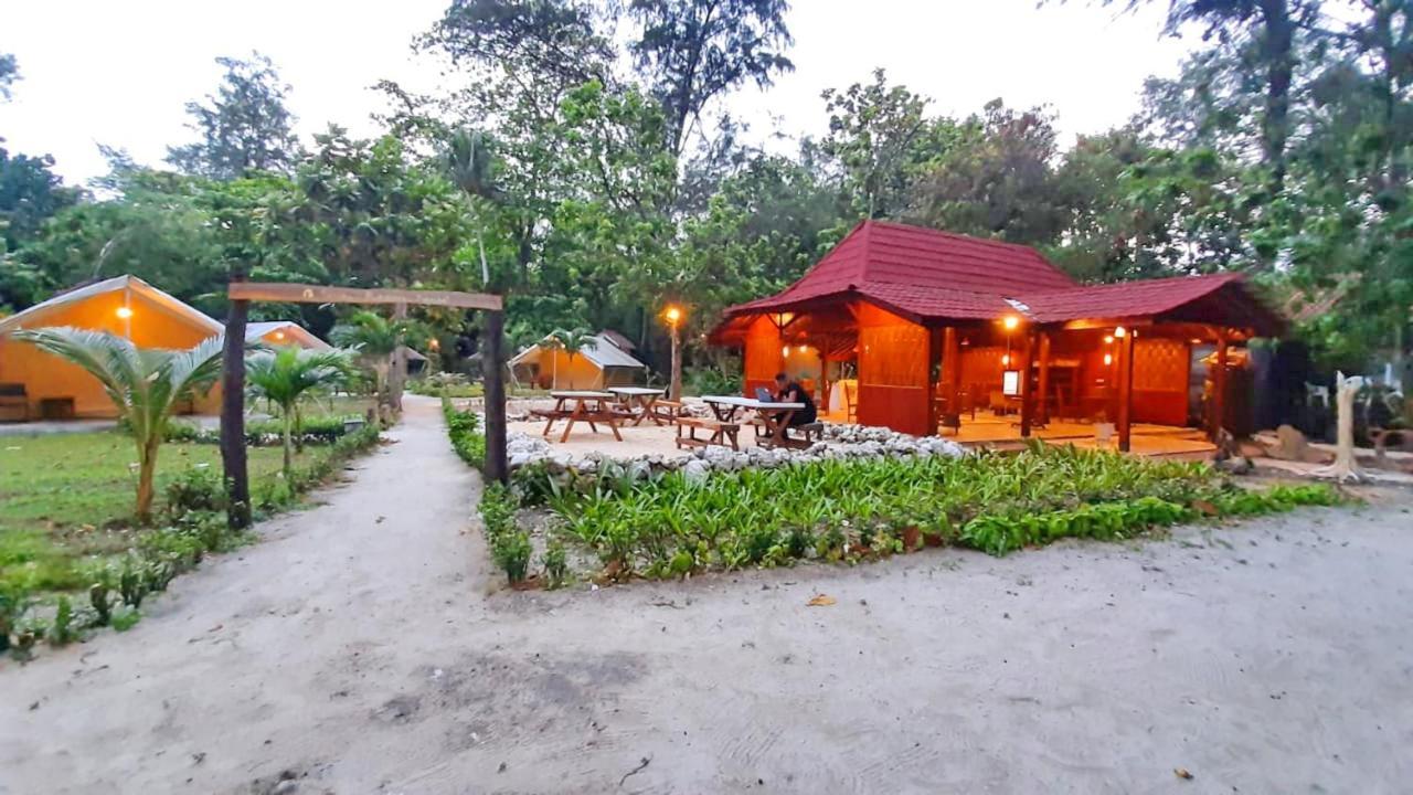Seribu Resort Thousand Island Kepulauan Seribu Екстер'єр фото